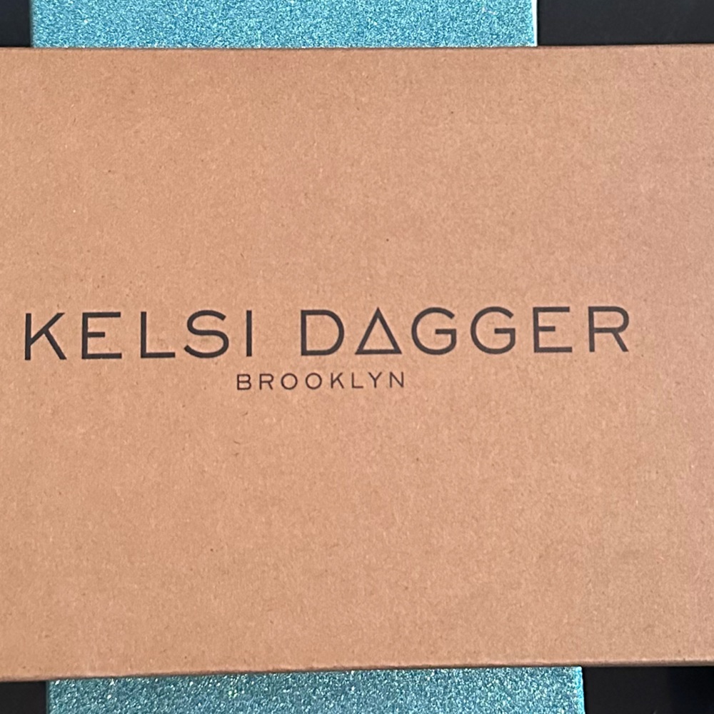 Size 7 1/2 Kelsi Dagger ballet slippers